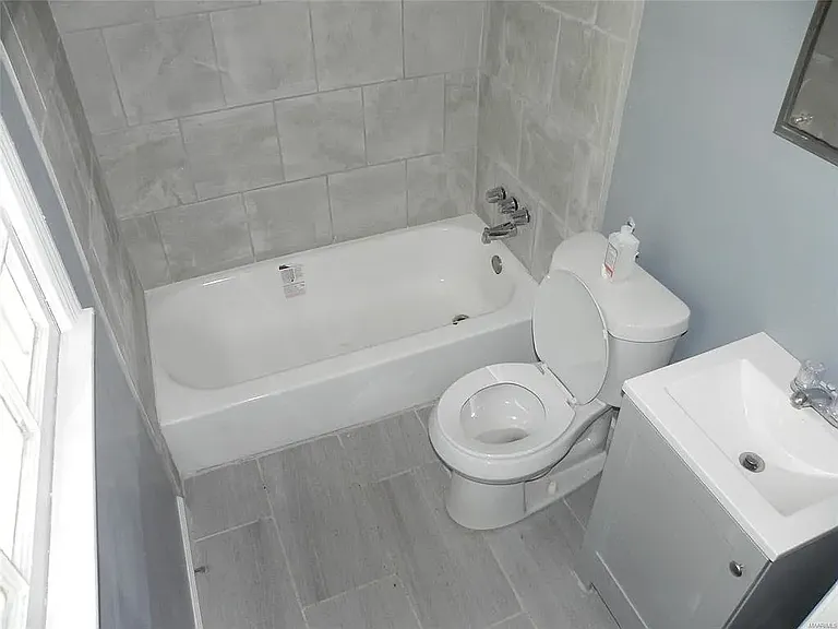 650 Wesley Dr — Photo 5