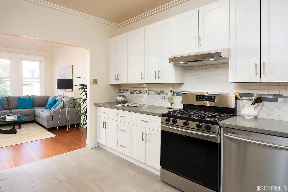 2 bed, 1.0 bath, 820 sqft, $6,495 — Photo 4