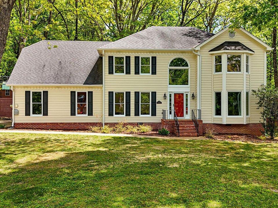 1st image of 2324 Woodlair Way
