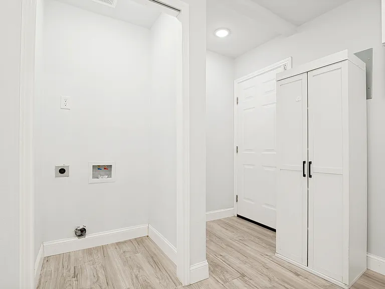 1301 Cardinal St — Photo 20