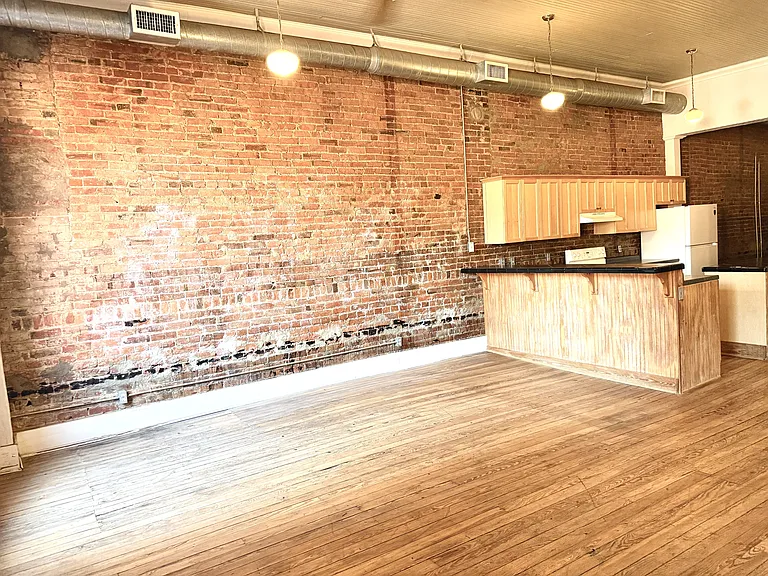 126 W Main St #B — Photo 10