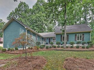 10 Timberidge Ct, Lake Wylie, SC 29710