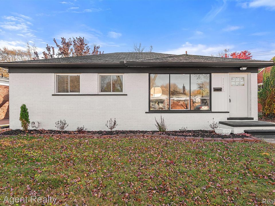 1st image of 22900 Playview St
