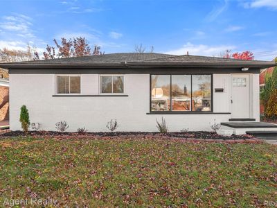 22900 Playview St, Saint Clair Shores, MI, 48082