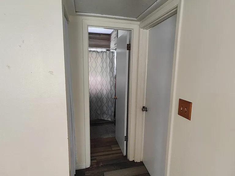 2600 N Beaumont Ave — Photo 5