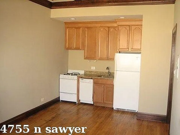 4755 N Sawyer Ave #2G — Photo 1