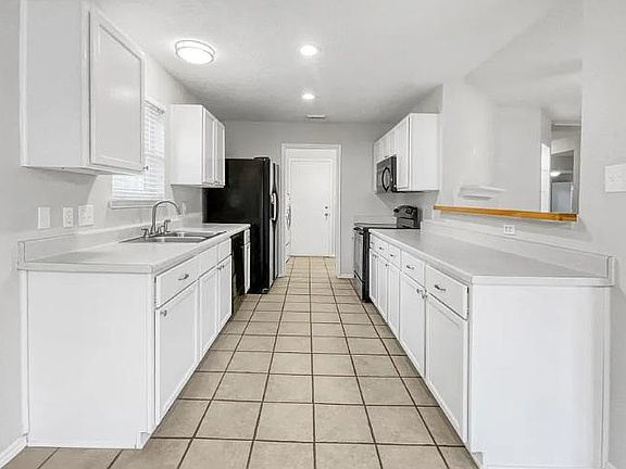 2nd image of 77101 Bighorn St