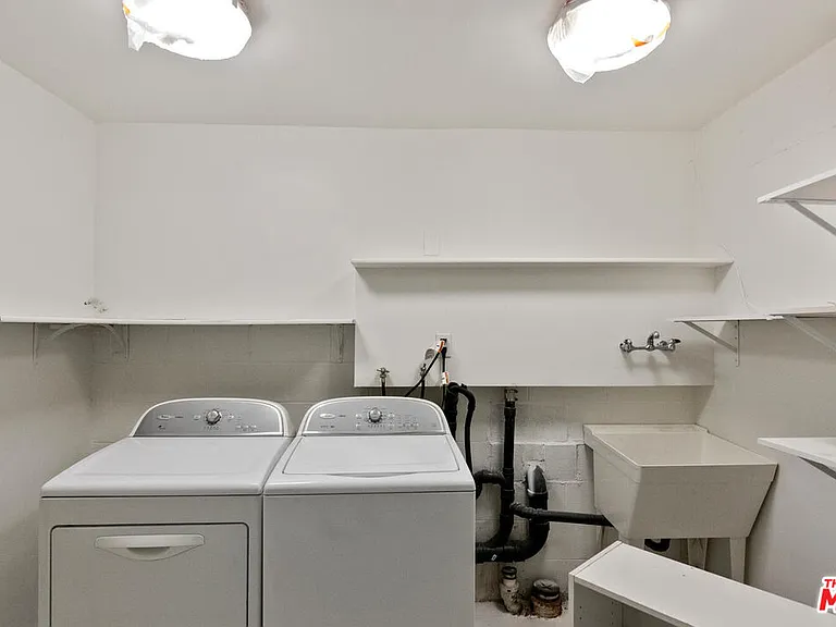 18133 Wakecrest Dr — Photo 40