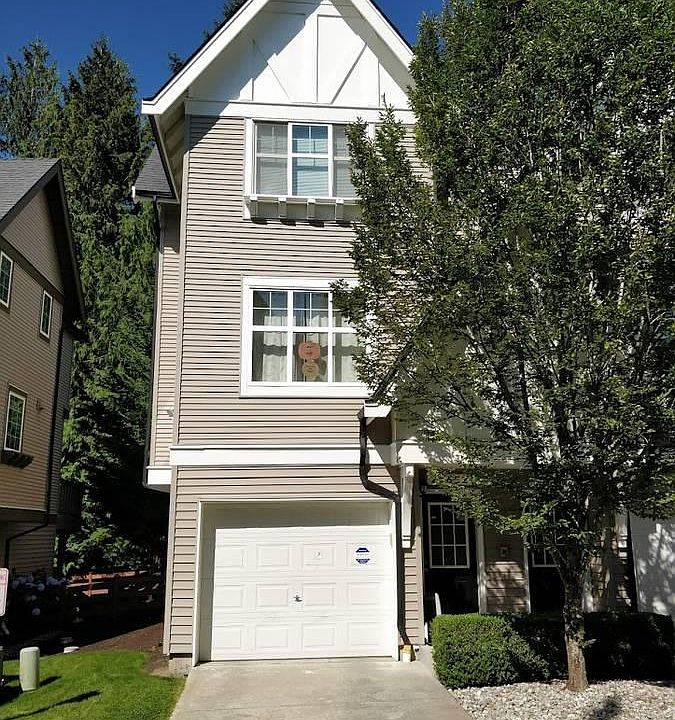 1st image of 22652 NE Alder Crest Ln