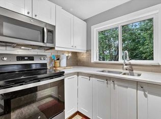 1123 N 48th Ave NW, Calgary, AB T2K0J6