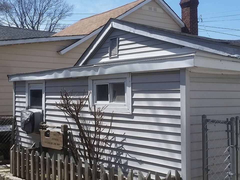 1st image of 88 Edgewater Park #C