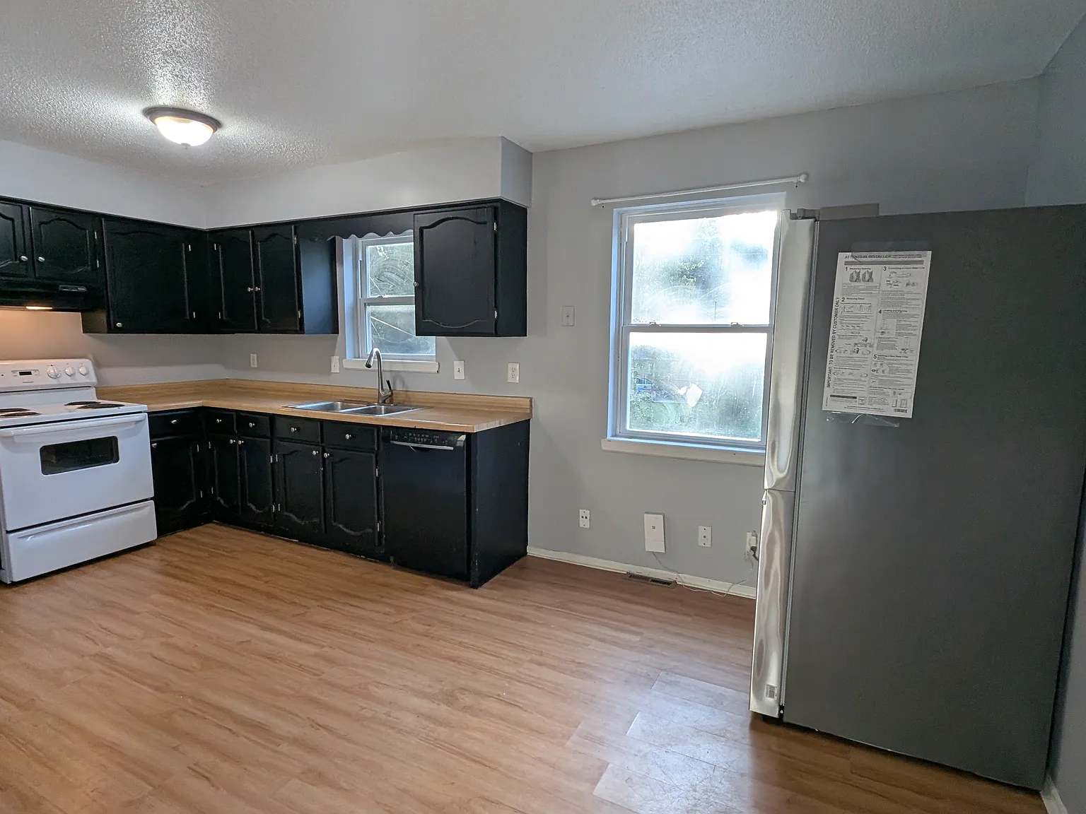 2 bed, 1.5 bath, 1650 sqft, $1,450 — Photo 4