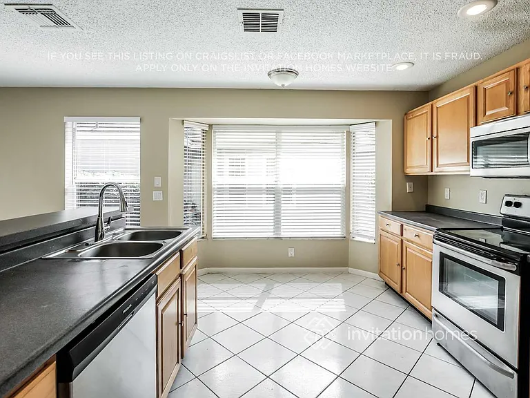 2716 Arrowwood Ct — Photo 8