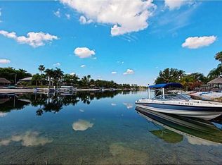 9200 SW 142nd St, Miami, FL 33176