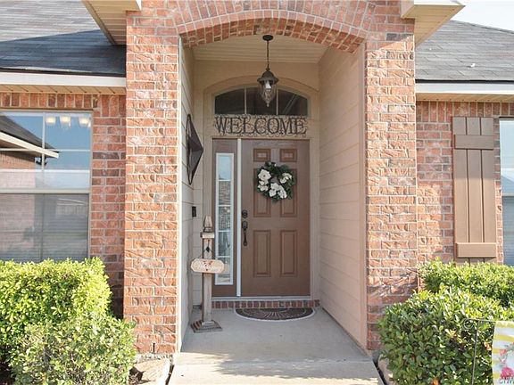 4th image of 2116 Sweet Bay Cir