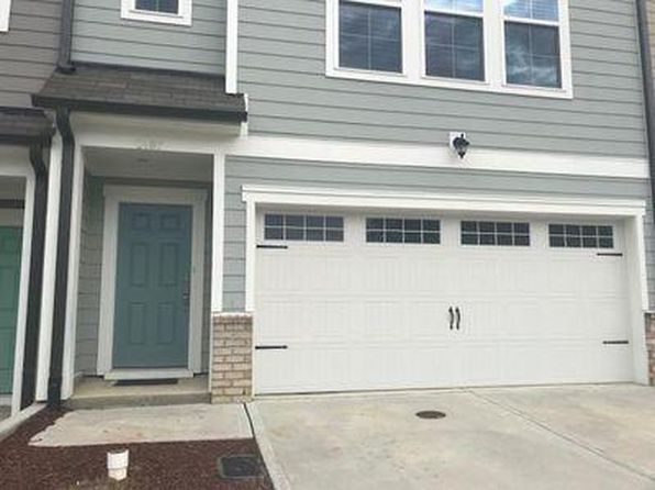 1407 Regents Ln