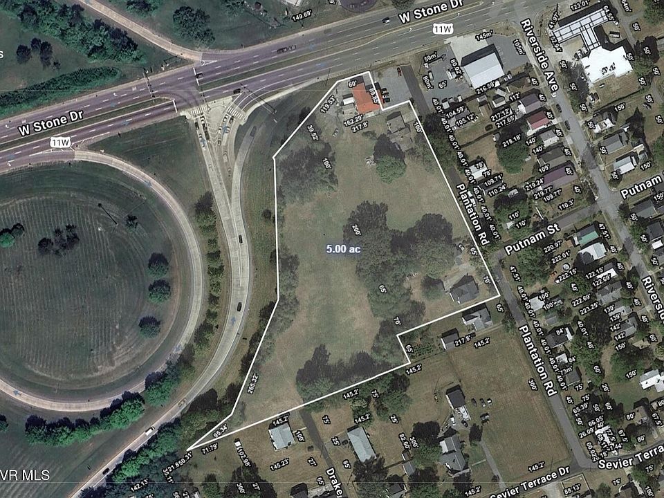 1st image of 724 Plantation Rd