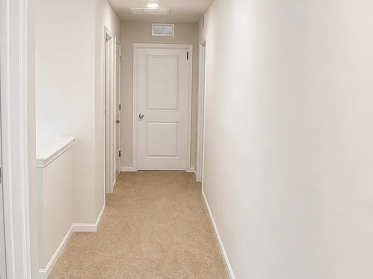 233 Correri St — Photo 14