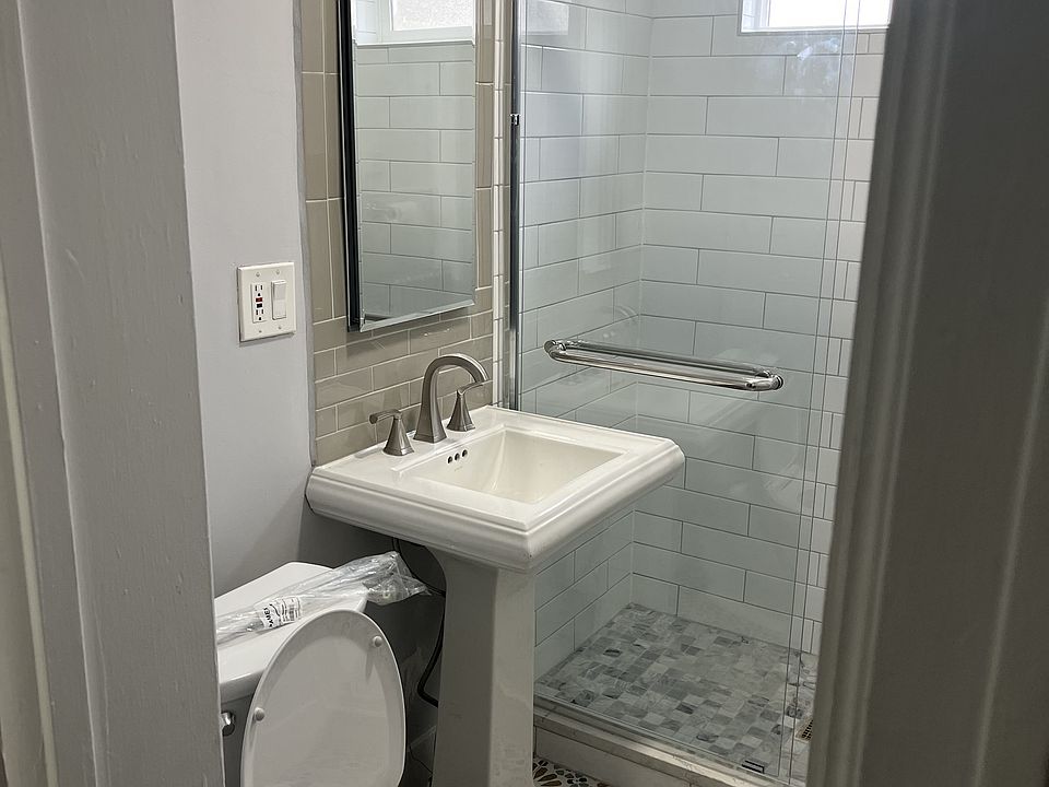 1st image of 3809 N Winona Ct #4