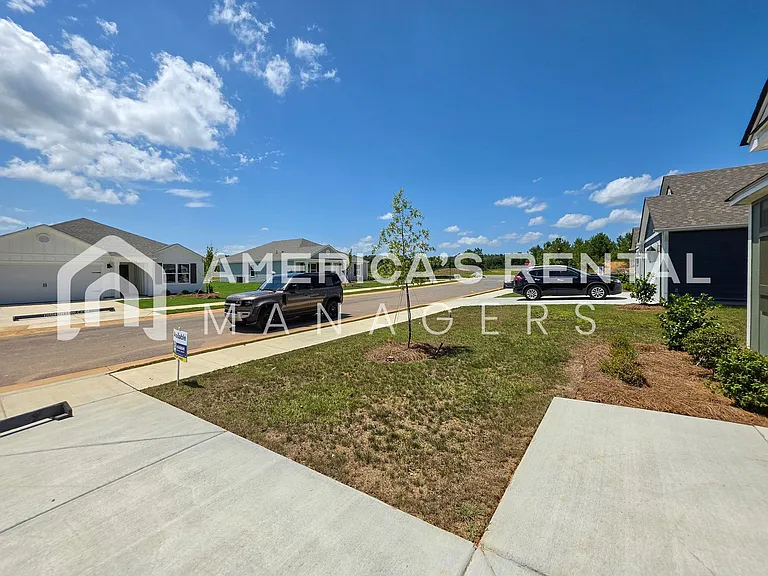 609 Aberdeen Trce — Photo 22