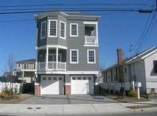 111 N Adams Ave, Margate City, NJ 08402