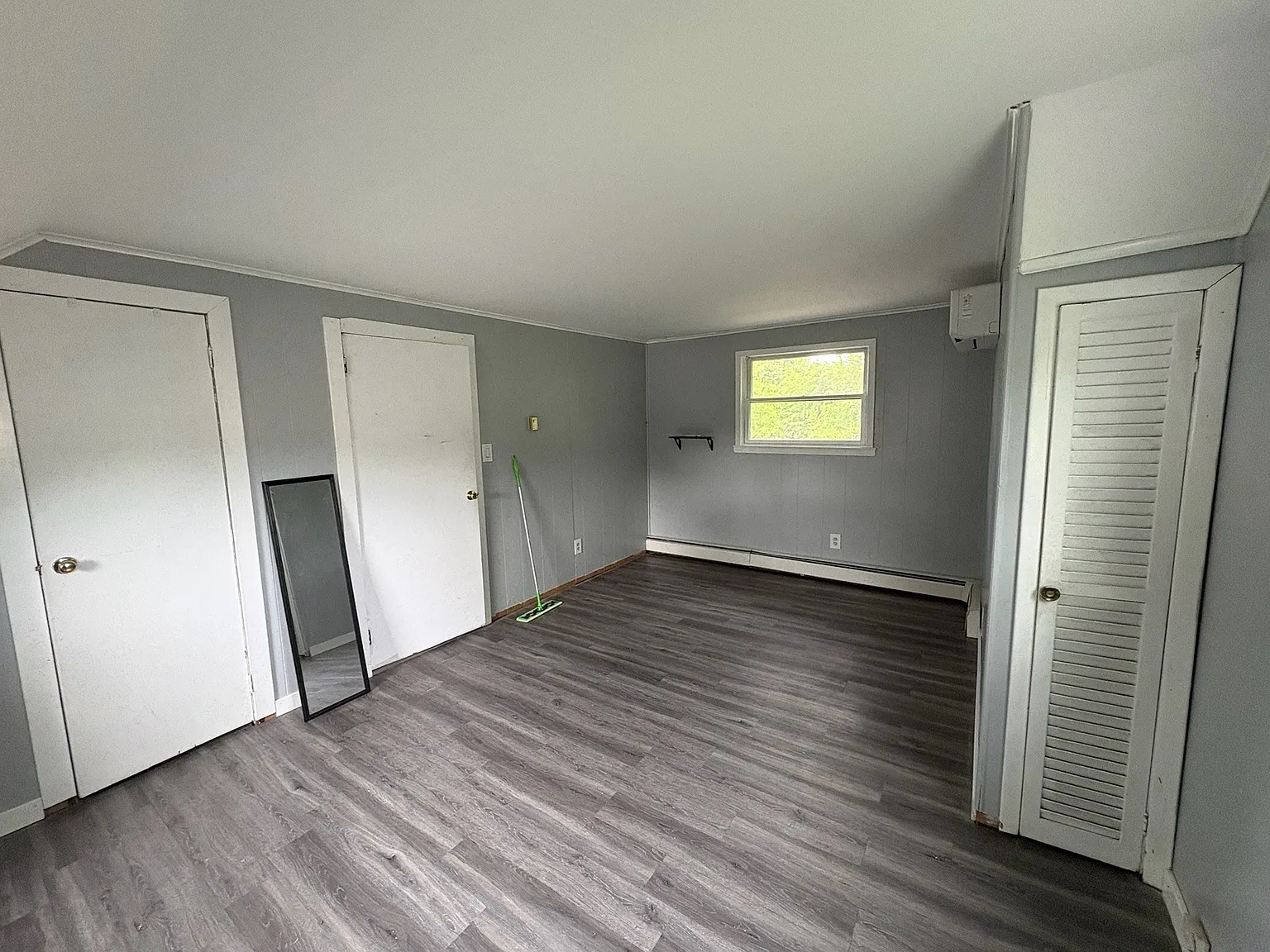 Center St, Ronkonkoma — Photo 2