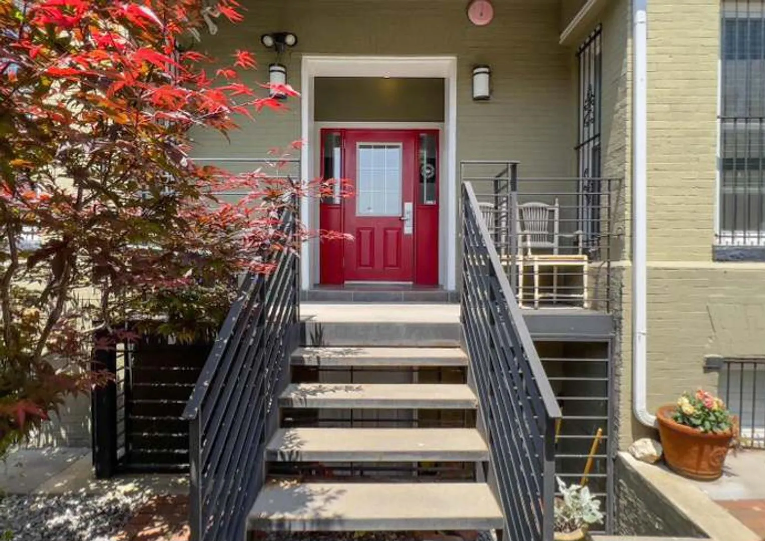 Cute sunlit 2br/2bth in Shaw, DC. Ready in early September! — Photo 2