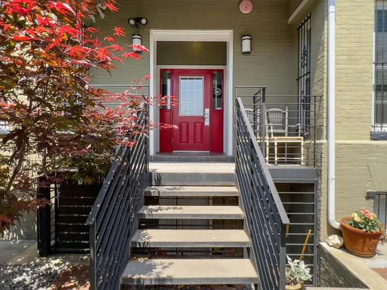 207 R St NW #4 — Photo 3