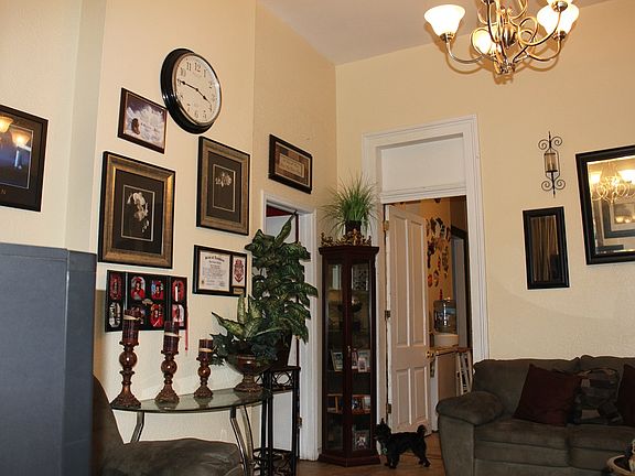 2nd image of 2725 Philp St