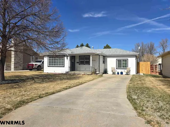 1530 R St, Gering, NE 69341