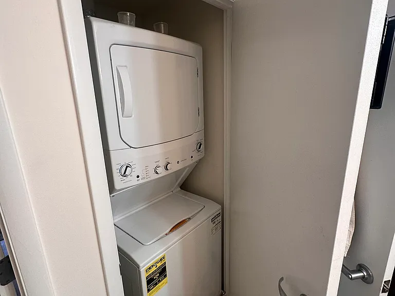 Washer/Drier in Bathroom