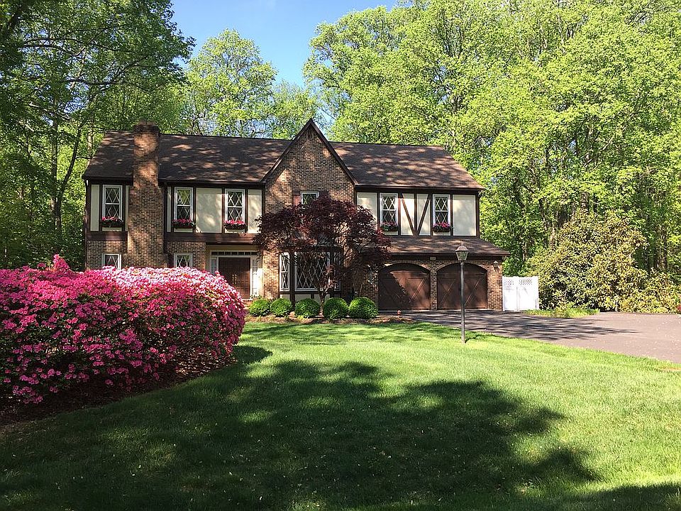2nd image of 2024 Spring Branch Dr