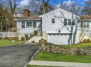 64 Mountain Ave, Larchmont, NY 10538