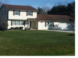 3439 Creek Rd, Youngstown, NY 14174