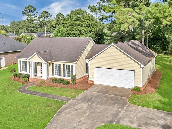 2nd image of 138 Fairethorne Dr