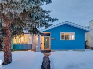 6412 36th Ave NW, Edmonton, AB T6L 1G2
