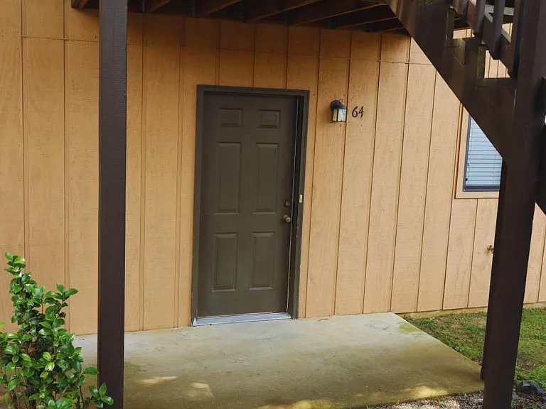 1100 Woodlawn Ave #64 — Photo 25