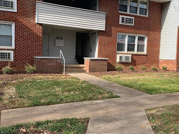 2nd image of 629 Daniels St APT B