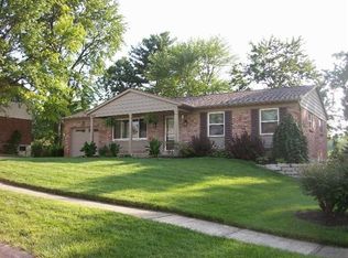 1701 Summithills Dr, Cincinnati, OH 45255