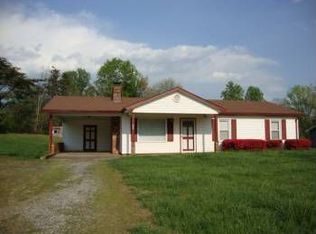 229 Crabtree Ln, Bassett, VA 24055