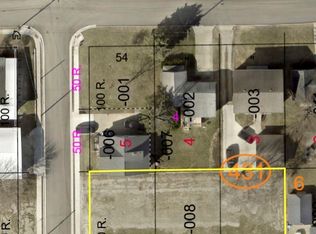 999 6th St, Peru, IL 61354