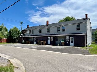 20 Windwood Ct, Buffalo, NY 14225