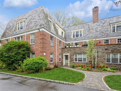 80 Pinewood Road #1B, Hartsdale, NY, 10530