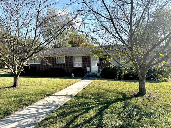 1015 Greenhill St, Murfreesboro, TN 37129