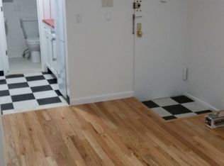 323 E 9th St #B4, New York, NY 10003