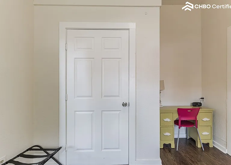 118 Glorietta — Photo 18