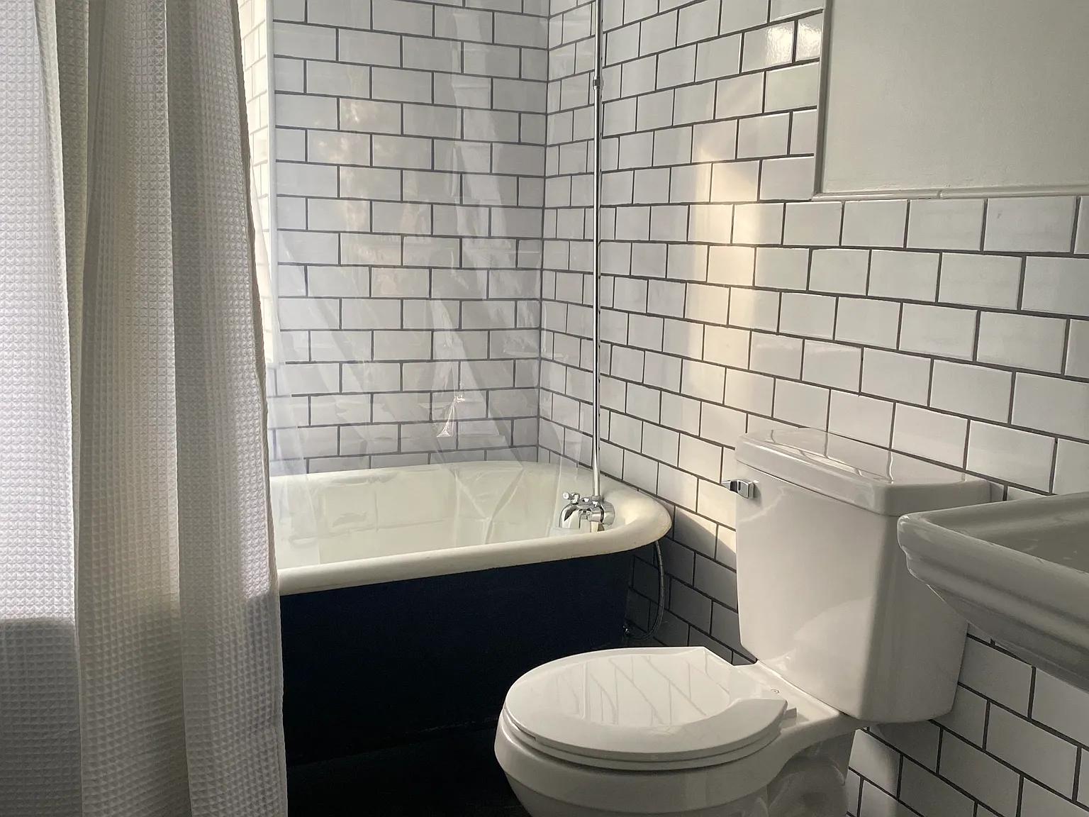 2 bed, 1200 sqft, $1,800 — Photo 4