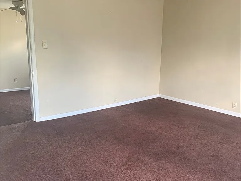 310 Knox Ave — Photo 6