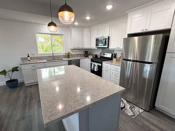 4th image of 15-1705 1st Ave