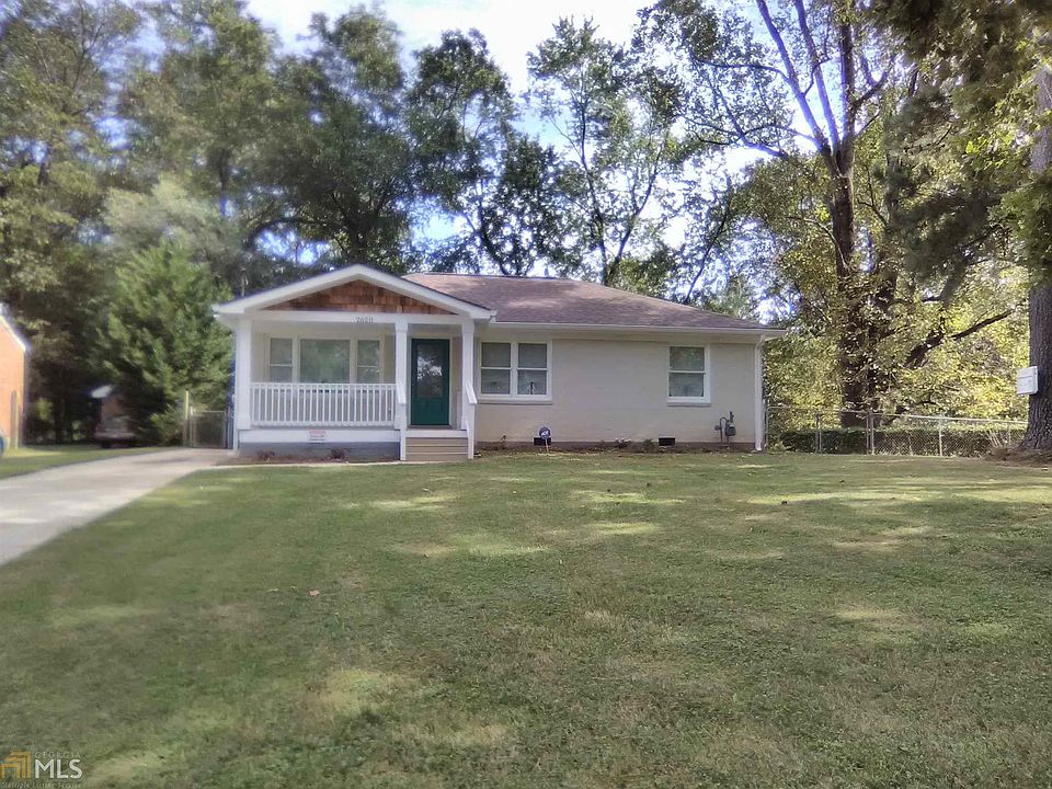 2nd image of 2620 Patrick Ct SE